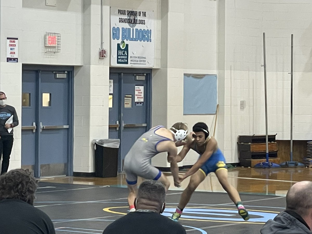 krodrequez's tweet photo. Catching a little @Rise_Above_GV wrestling! Let’s go bulldogs! #WeAreGrandview https://t.co/BZKBuG13ff
