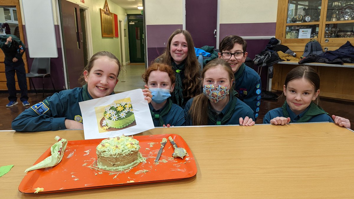 1sthooktroop's tweet photo. Brilliant job from Tilly and Louisa planning and running tonight's Sugar Rush evening! #YouthShaped #ambushedwithacake 🎂 https://t.co/4sA8v3oFfE