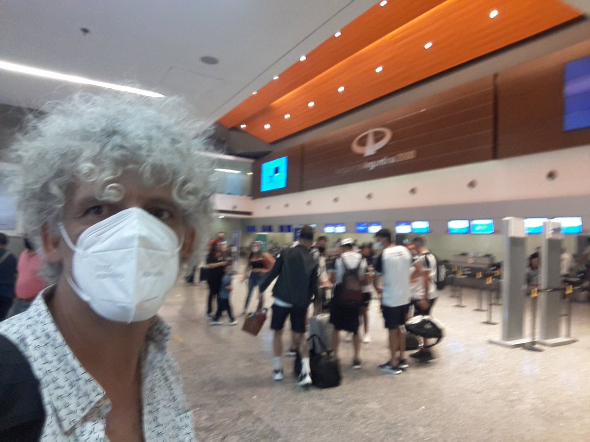 juansuraci's tweet photo. Camino a Uruguay
#CuadrangularInternacional
Siempre Mendoza 🙌❤
#GimnasiaMza #IndependienteRivadavia https://t.co/J8Pi33PnAX