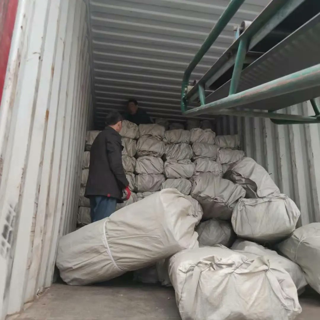 Last container at year end.Annual leave after loading.I wish you all a happy New Year and all the best.