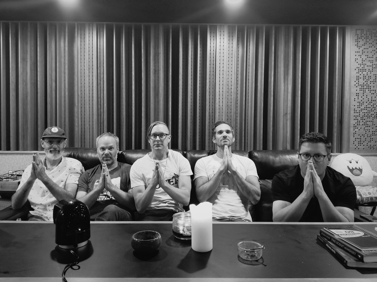 Instant Empire tweet media