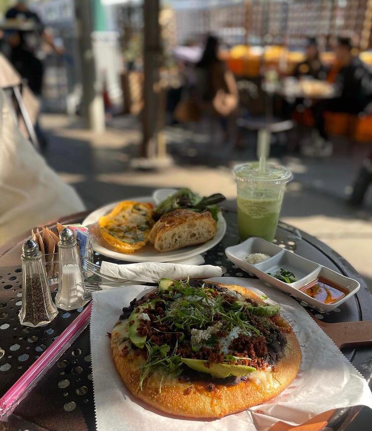 dsaaf14's tweet image. Urth Caffe-Melrose Ave, Hollywood CA