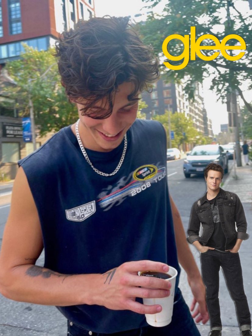 rhapsovy's tweet photo. 🎤 𝐀tençα̃o, αtençα̃o ៸៸
               homem do ovo na área. 

oi tml! eu sou o jesse st james, de glee! tenho 19 anos e tô aqui pra achar pessoas que aceitem levar ovada. quero fazer amizades e achar o resto do pessoal do glee. rt e fav pra chegar em mais gente pfv!! https://t.co/4KFz1lUjJ8