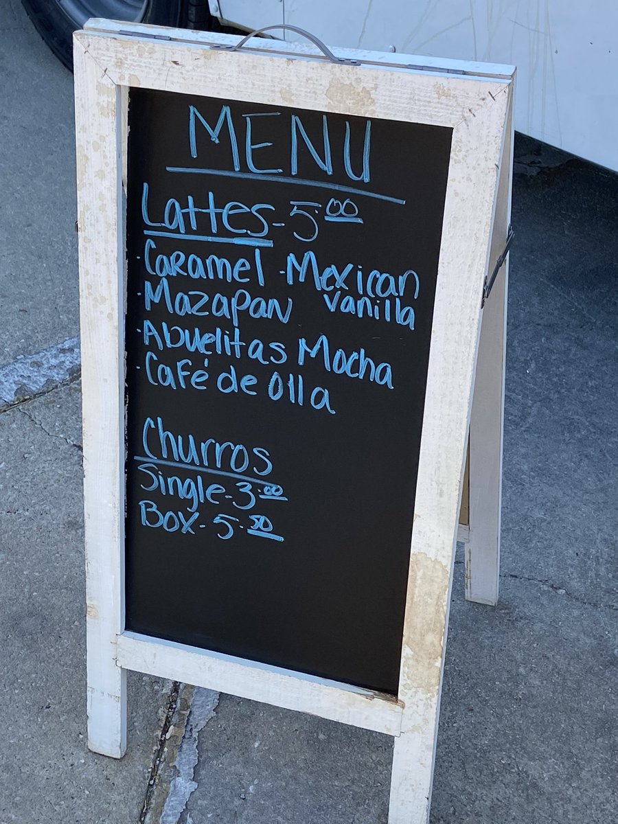 DrAguayo2020's tweet image. End of the day treat for the faculty! Café Azteca stopped by with their delicious lattes and churros!! #WeHaveTheBestPrincipal @SAISDGraebner