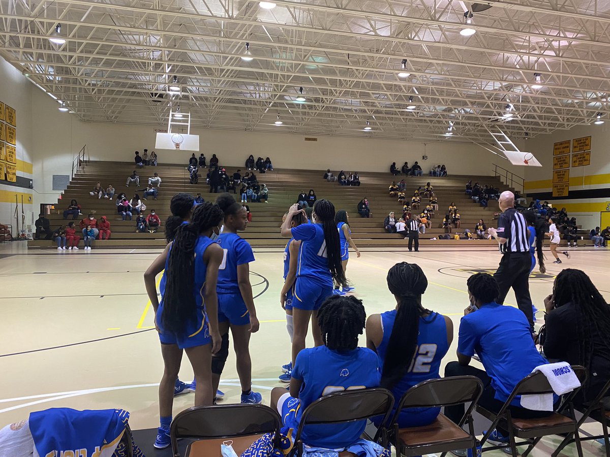 lorisHSPrin42's tweet photo. Good luck to our Lions tonight against Dillon Wildcats. Fighting to win region!! #bringingprideback https://t.co/KnehswS5Uj