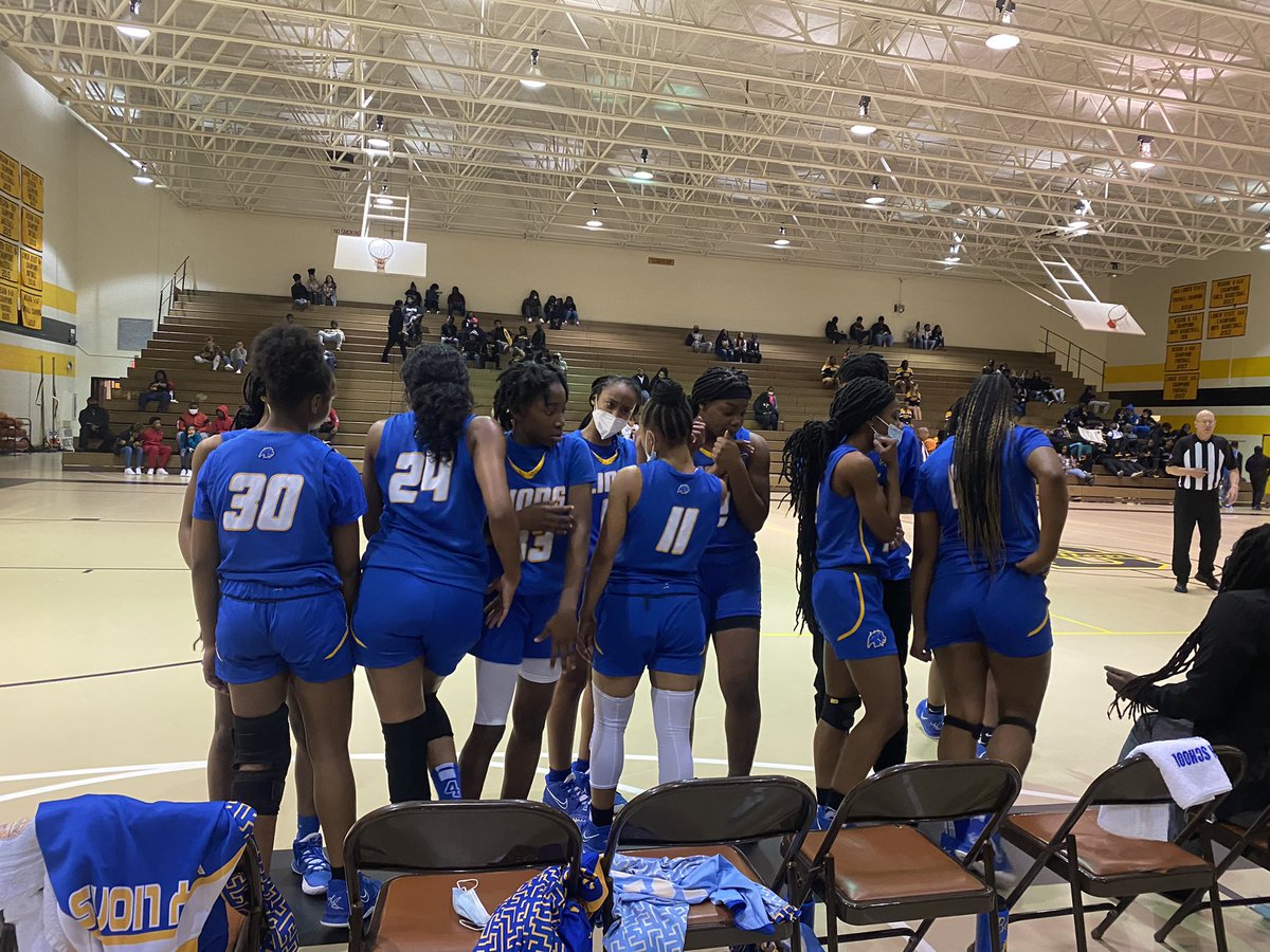 lorisHSPrin42's tweet photo. Good luck to our Lions tonight against Dillon Wildcats. Fighting to win region!! #bringingprideback https://t.co/KnehswS5Uj