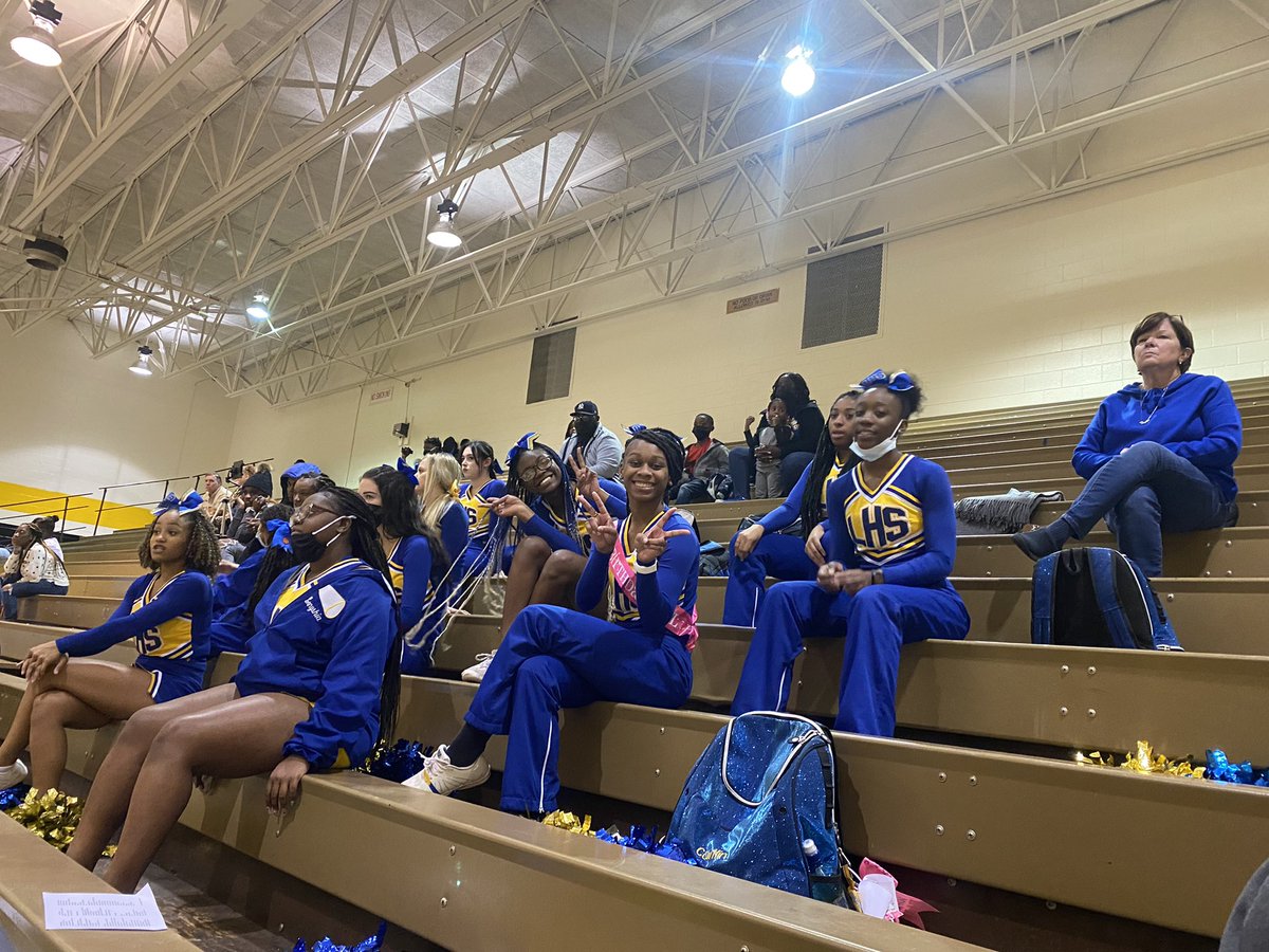 lorisHSPrin42's tweet photo. Good luck to our Lions tonight against Dillon Wildcats. Fighting to win region!! #bringingprideback https://t.co/KnehswS5Uj