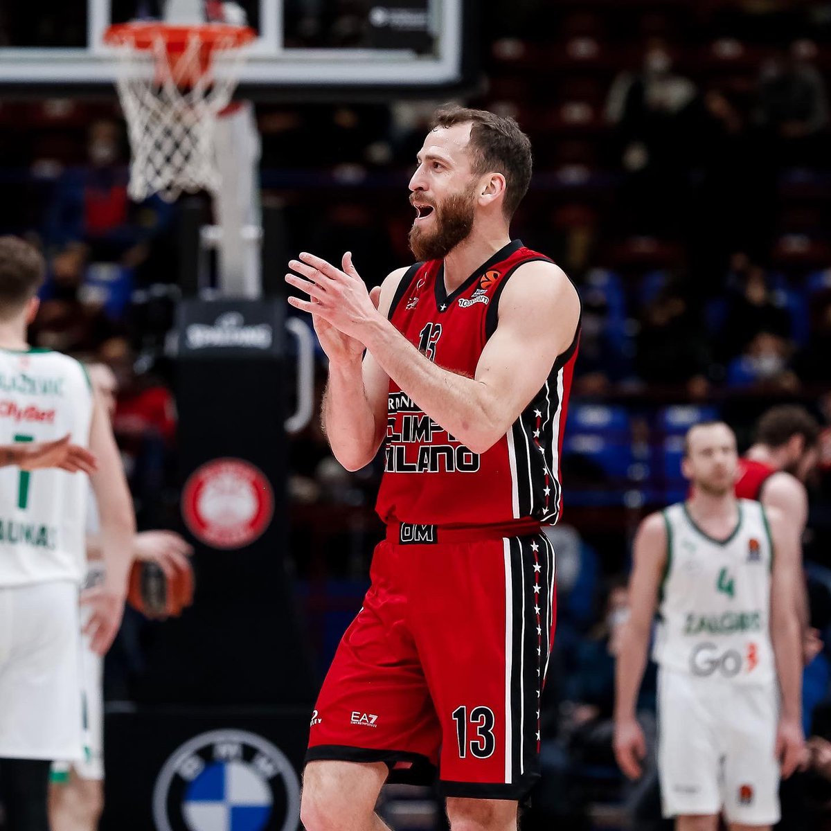 OlimpiaMI1936's tweet photo. 𝗚𝗼𝗼𝗱 𝗡𝗶𝗴𝗵𝘁 (from Milan!) 🌙😴

#insieme #EuroLeague #AXMZAL #GoodNight #ForzaOlimpia 
@EuroLeague https://t.co/4BkVEliXZ5