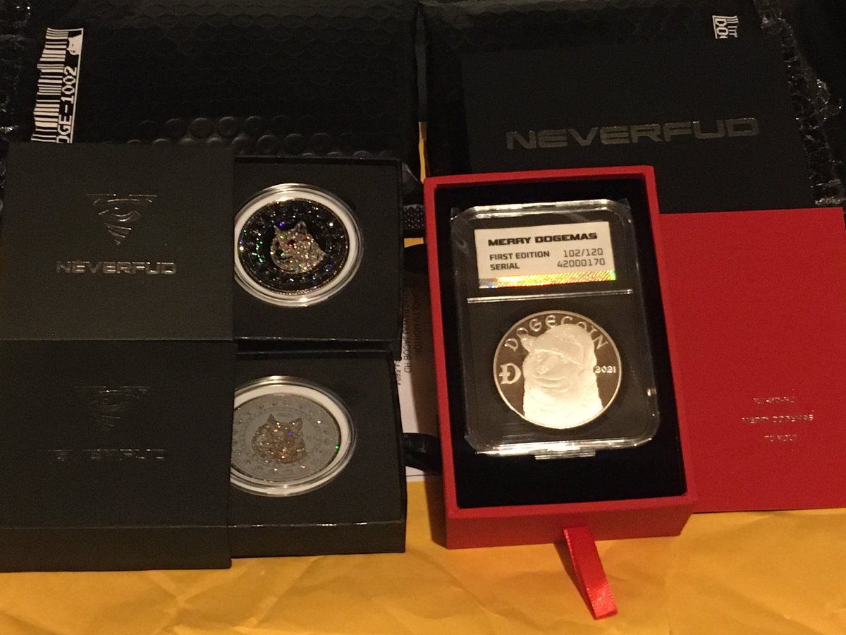 I just received these as a gift and they CRAZY NICE QUALITY!! I love this SO much 🎁 $doge <a href="/neverfud/">NEVERFUD</a> 
$btc $eth