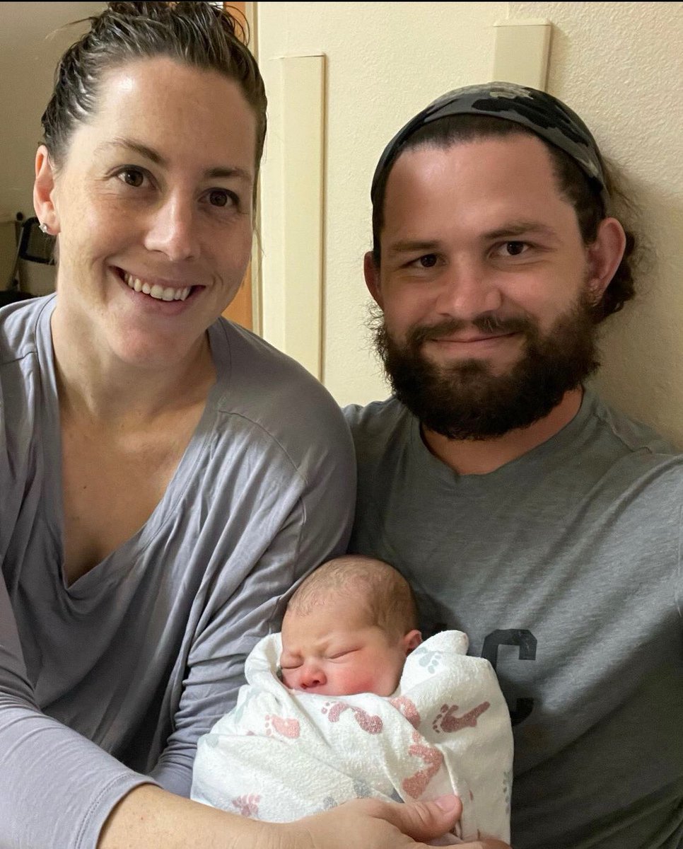 Congrats to Eagles Danny &amp; Megan on the birth of their daughter Hailey Mae 😍