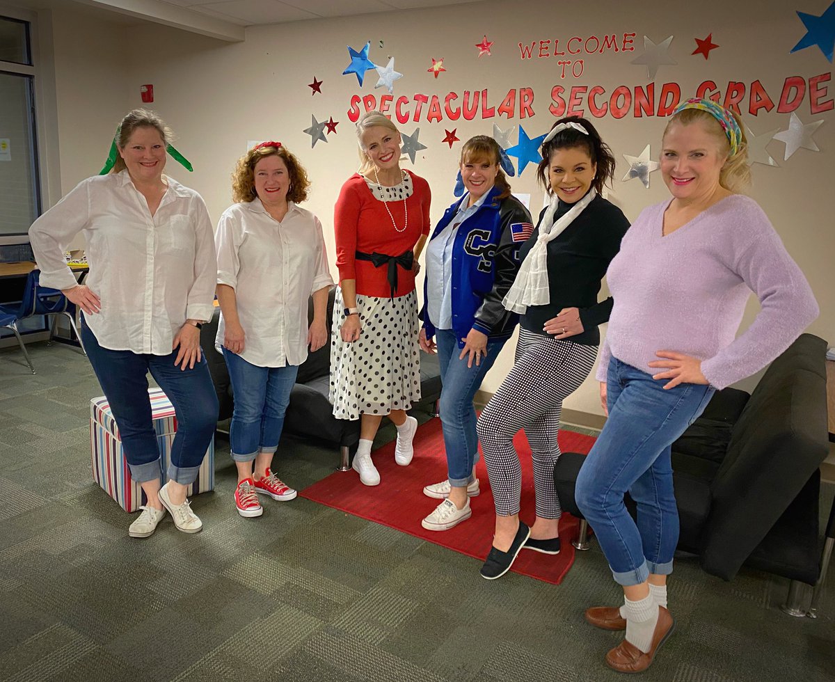 KirkseyAllison's tweet photo. ABSOLUTELY had fun at work today.
#HaveFunAtWorkDay @ParrPatriots https://t.co/GtE3i5incF
