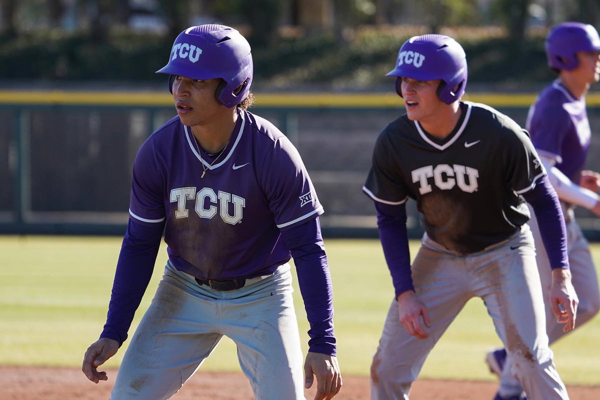 First team practice ☑️ 

#FrogballUSA | #GoFrogs