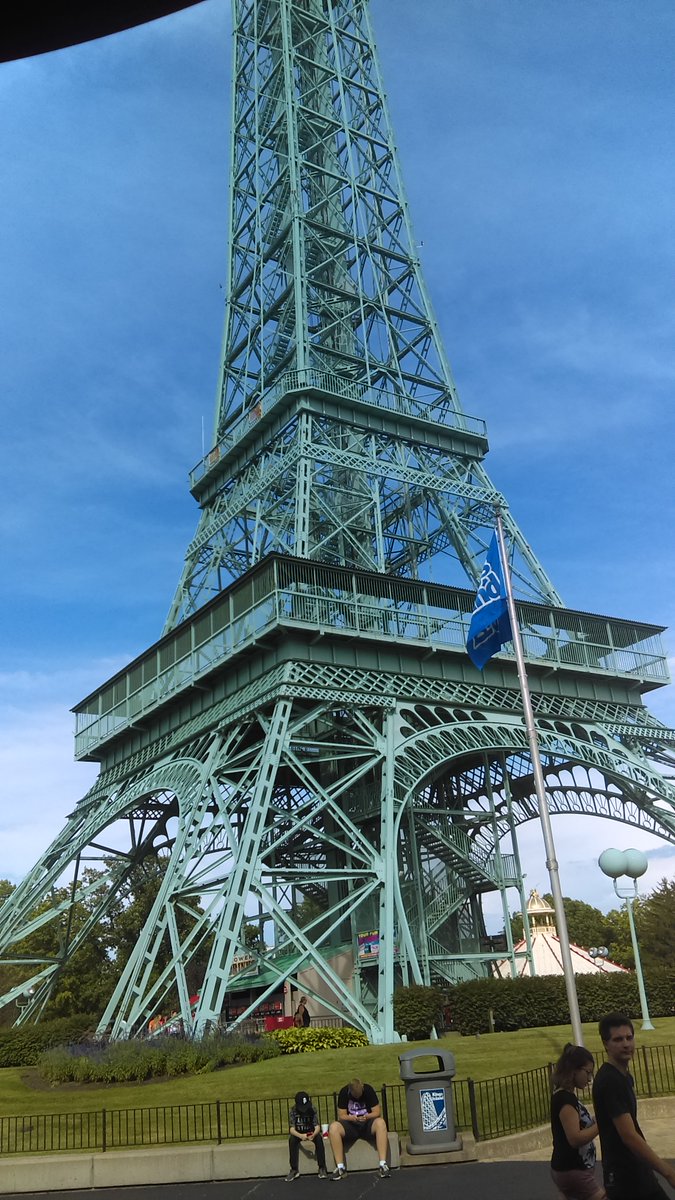 TeamTurtleACNH's tweet photo. The replica of the Eiffel Tower in Ohio! 1/3 the size, was so much fun to get to the top and peer out- and scary! https://t.co/MRLkd4ZWK6