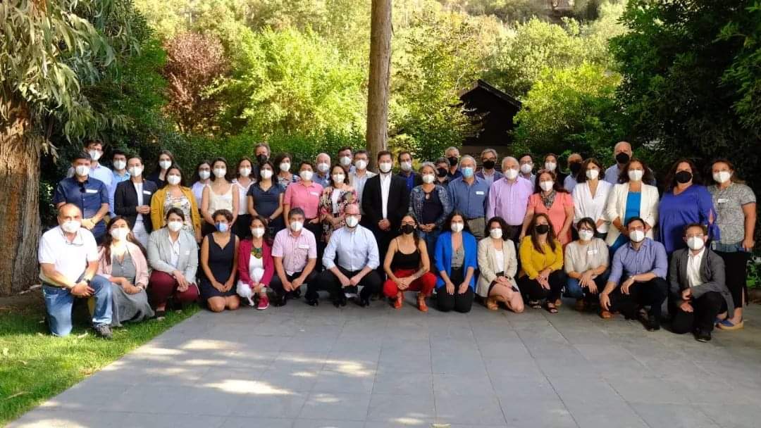 renace_oficial's tweet image. Una gran jornada de trabajo se vivió entre el gabinete del presidente @gabrielboric y dirigencias de @ADignidadCL
En representación de  #MovimientosPoliticos de @x1chiledigno, asistió nuestro querido Diputado @tomashirsch de @AHumanistaCL

#BoricPresidente 
#TenemosEquipo