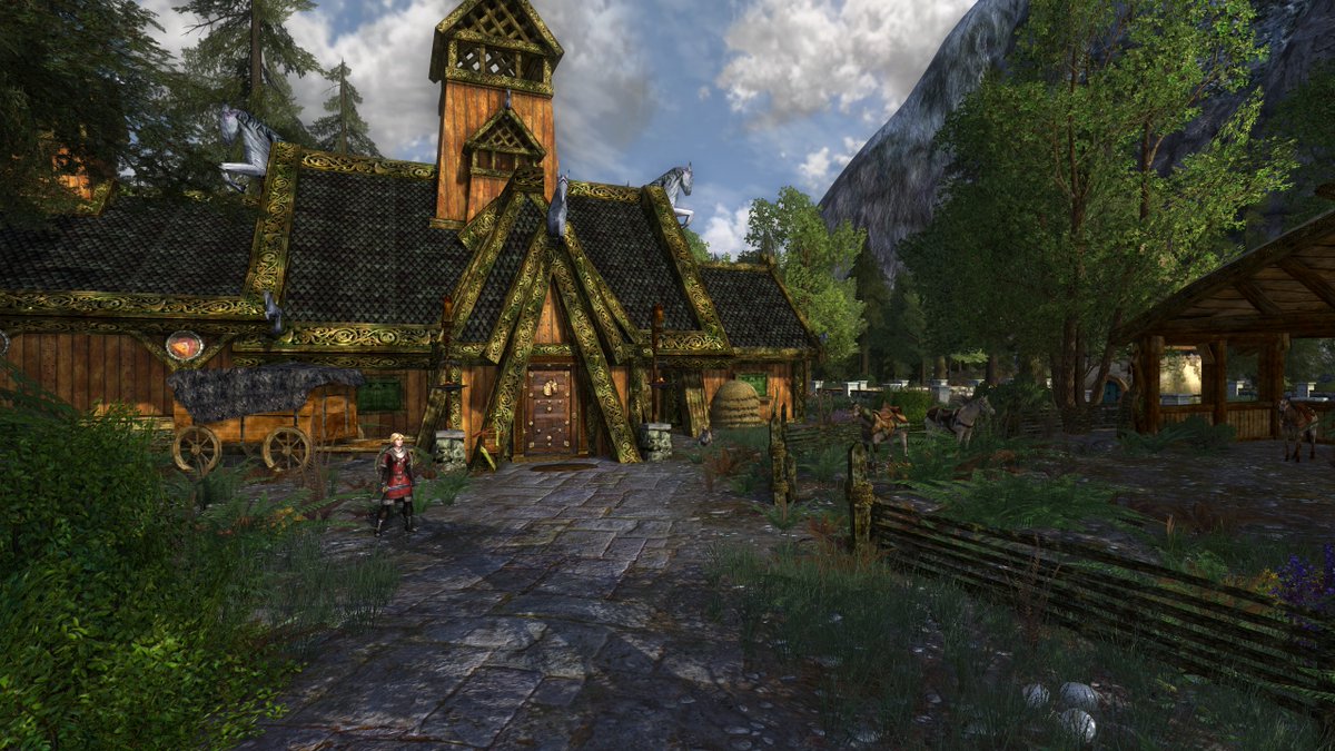 PinkWingedThing's tweet image. Taking a break away from the Murk-Eaves, I got immersed in building a new home in Rohan! I always lose track of time when it comes to decorating &amp;lt;3 #lotro #lotrofamily