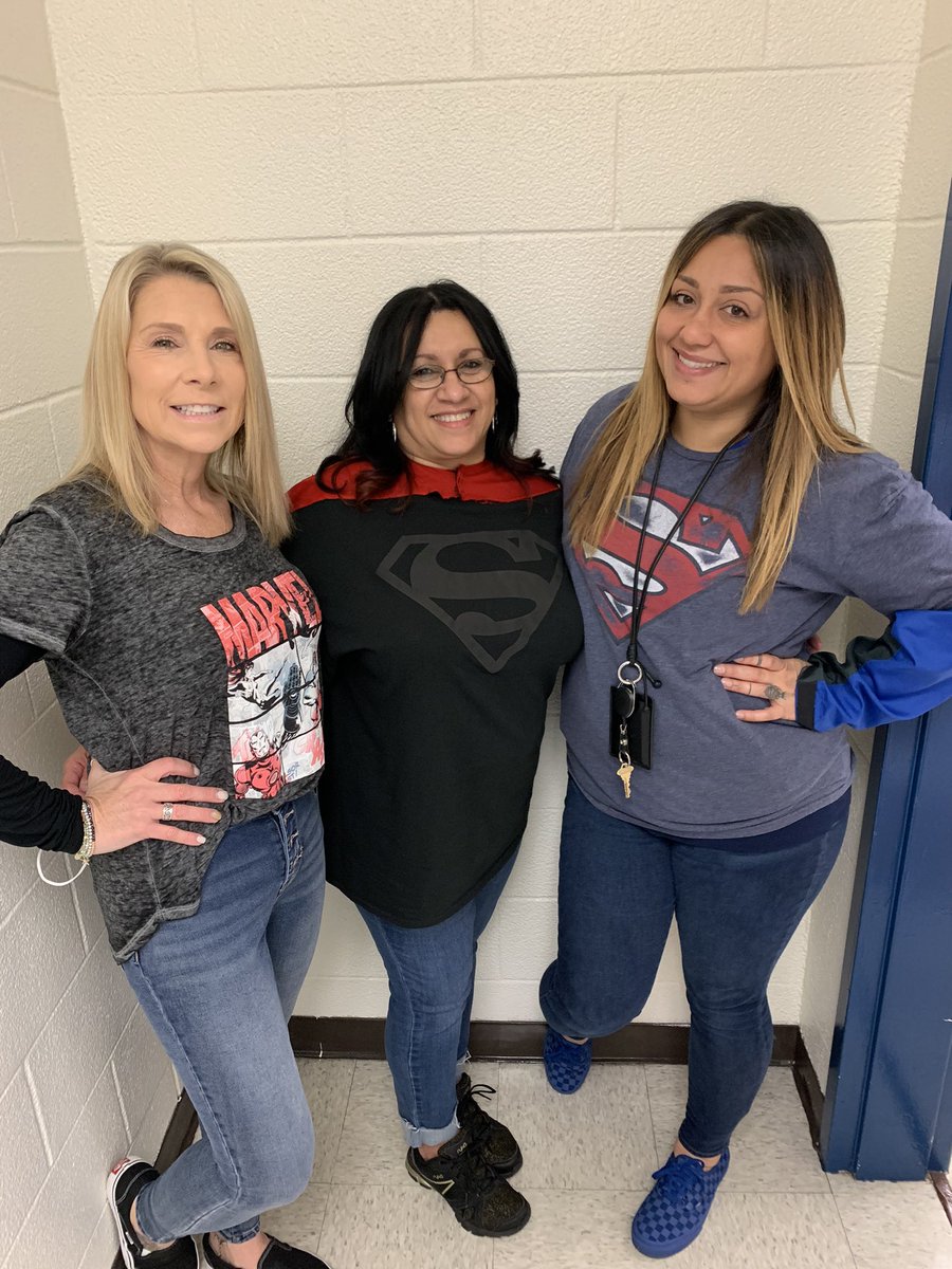 rosaenidgarcia's tweet photo. DHS Celebrate Literacy Week 2022. Dress as your favorite comic book character. #dhswolvesread #dhshappennings https://t.co/ZVLu5TIr6Z