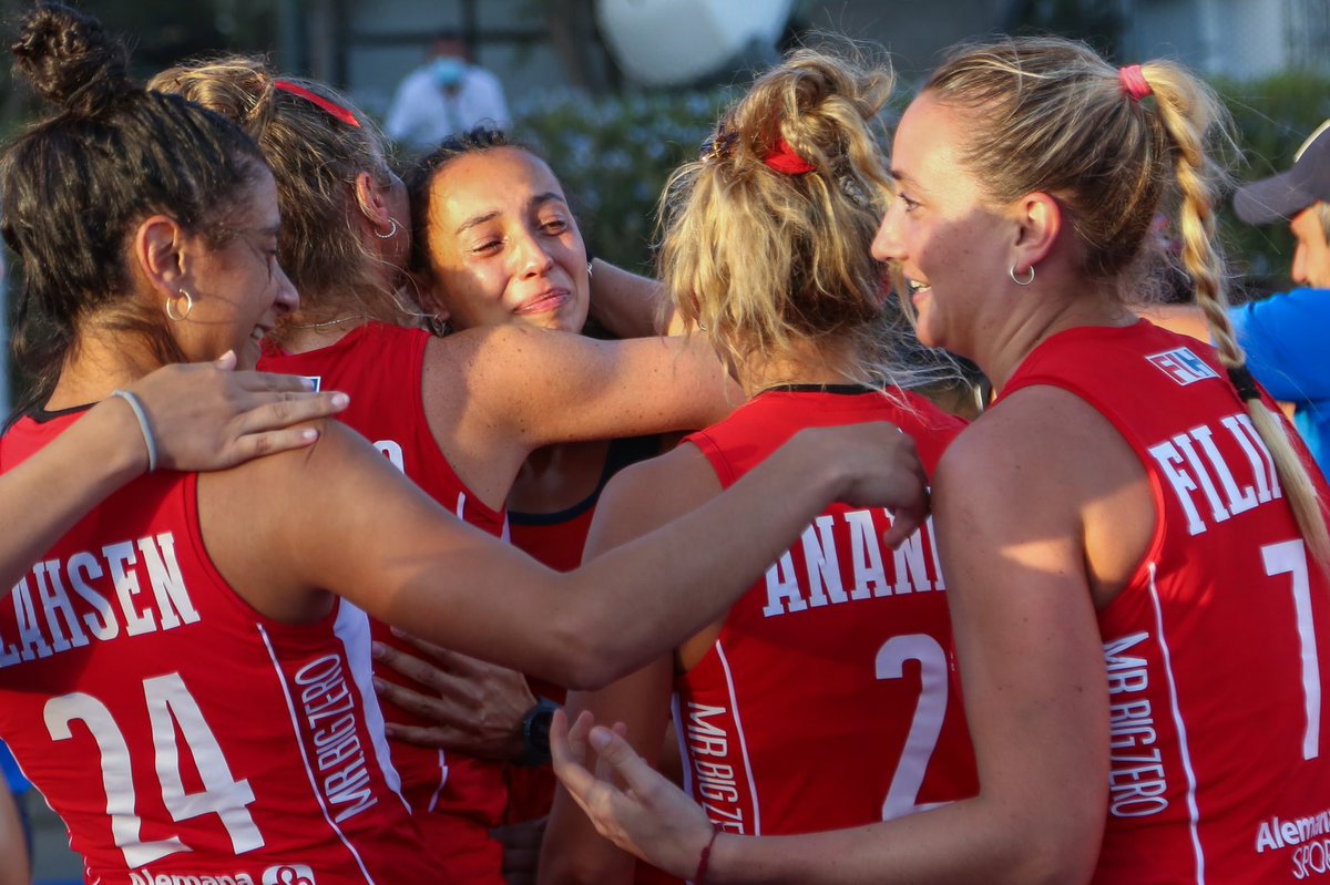 chile_hockey's tweet photo. ¡CELEBRA, GRITA, LLORA PORQUE CAMBIASTE LA HISTORIA DEL HOCKEY CHILENO! 🔥😈😭  

MUNDIAL POR PARTIDA DOBLE!!! 😱🔥 https://t.co/OVvY3DE6A9