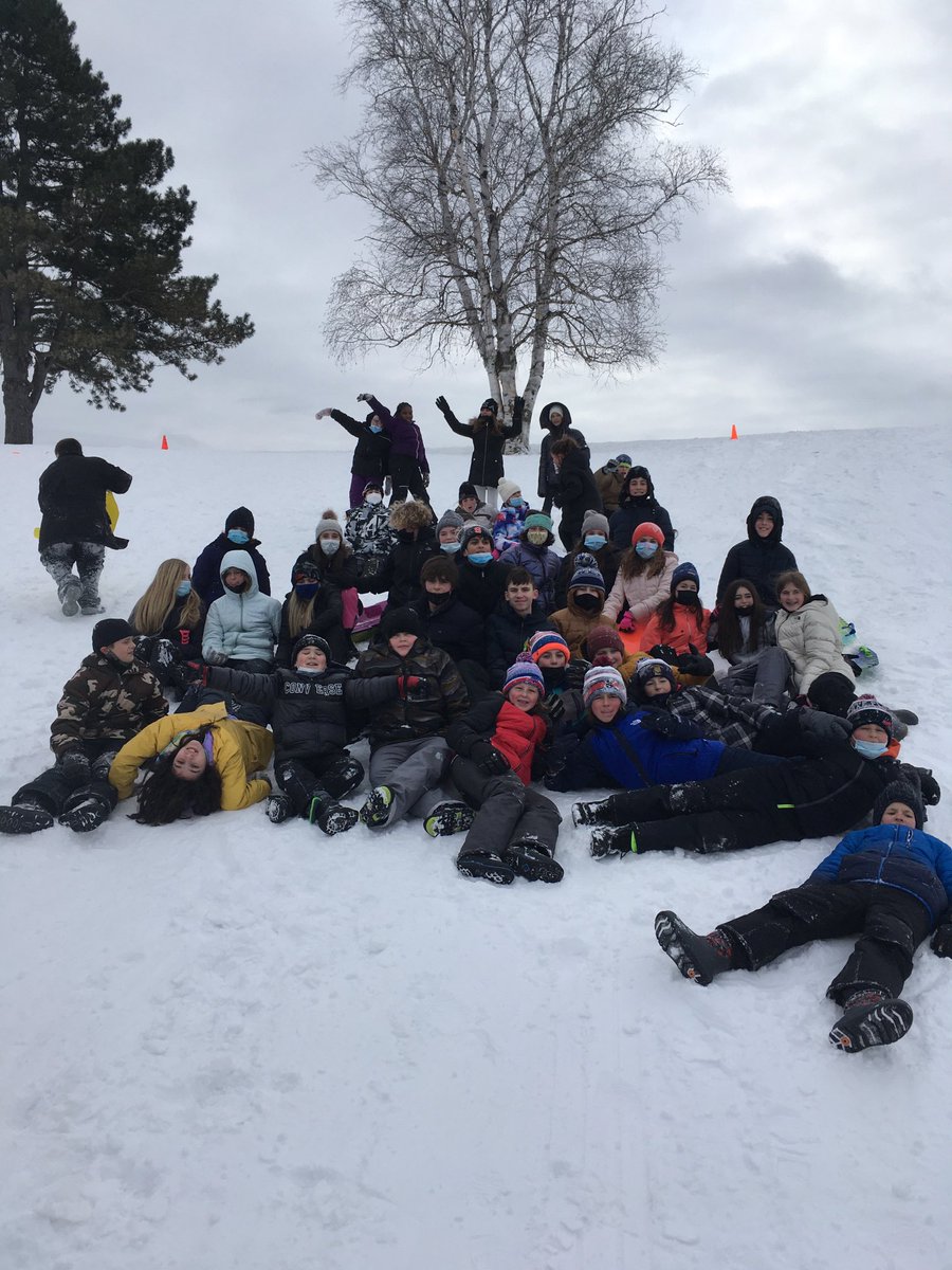 ⁦<a href="/MJMcGrathjr/">WGIS</a>⁩ ⁦<a href="/WestGeneseeCSD/">West Genesee Schools</a>⁩  These great kids were so thankful for a day of outdoor STEM. Middle schoolers ROCK! #STEM #physics #middleschool #teamwork