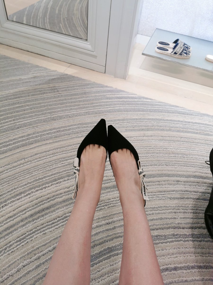 YuroroFilkls's tweet image. Nice shoes, aren't they? Let's wear them today🥰🥰🥰🥰