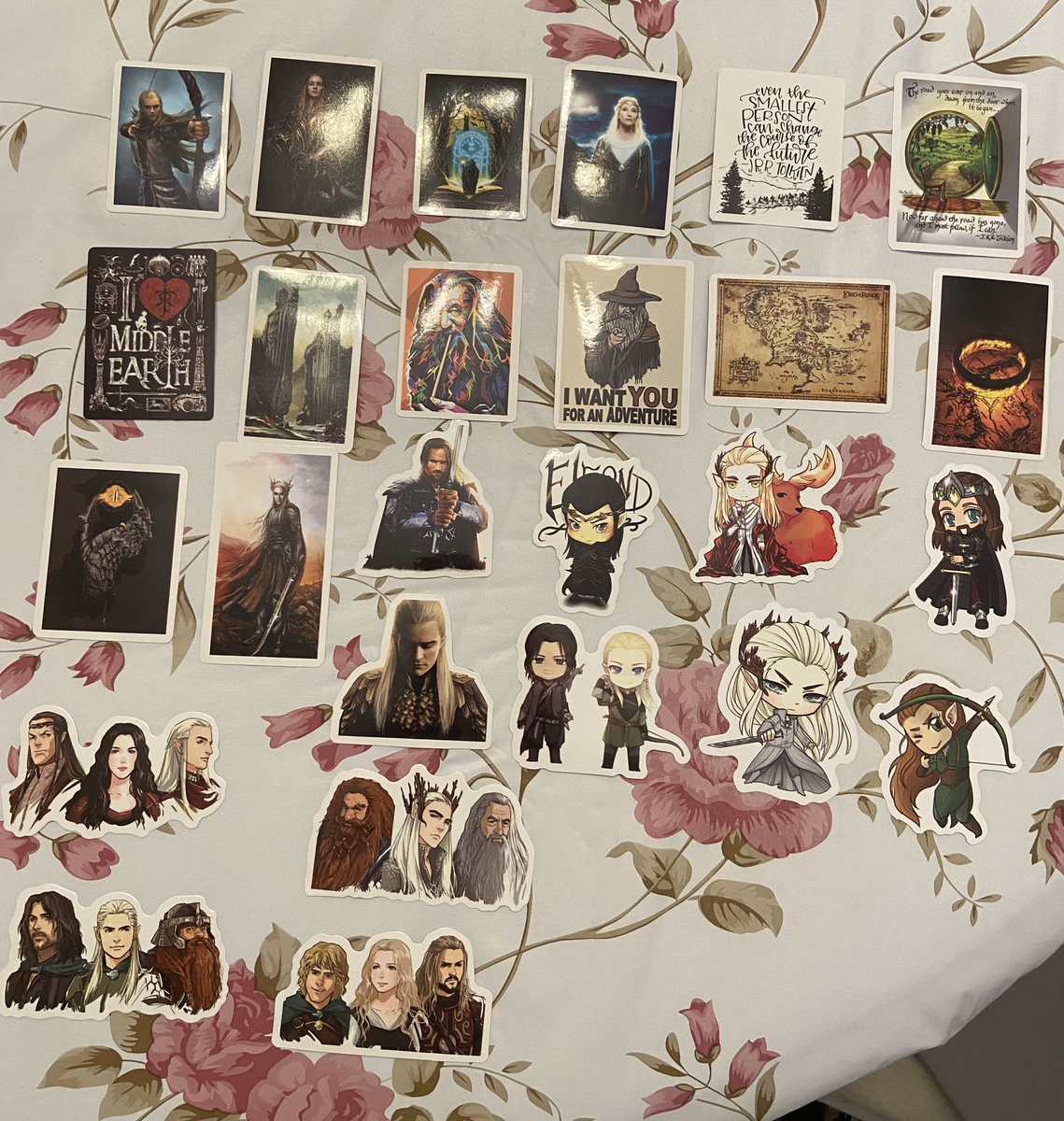 I got this variety pack of Lord of the Rings and The Hobbit stickers🧝🏻‍♂️🧙🏼‍♂️🧝🏻‍♀️🗡🏹. I'd like more variety then what it has but it was still worth me getting them. I could always add more and try to make my own stickers.🤔