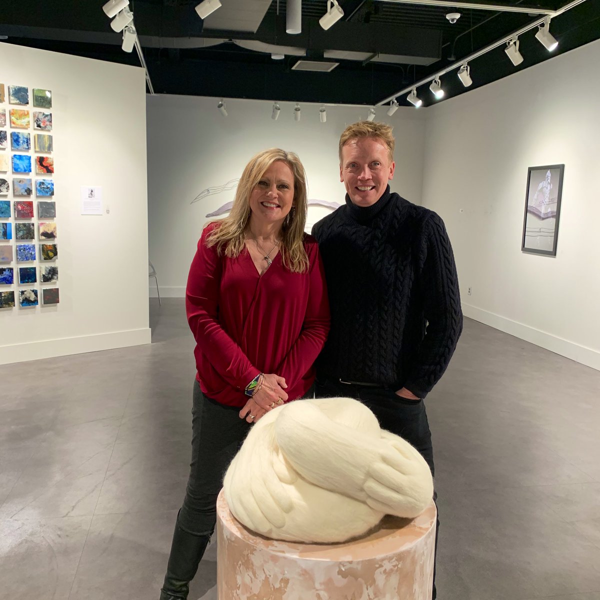 Our #StepSing judges carry some major credentials. 🤩
🟥 <a href="/SimonLythgoe/">Simon Lythgoe</a>: TV producer for <a href="/AmericanIdol/">American Idol</a>, <a href="/Disney/">Disney</a> Fairytale Weddings &amp; more.
🟦 <a href="/MamaJanMusic/">Mama Jan</a>: vocal coach for <a href="/justinbieber/">Justin Bieber</a>, <a href="/Usher/">Usher Raymond IV</a> &amp; more.

Like this tweet for the sheer amount of 🌟 power they have! 
#StepSing2022