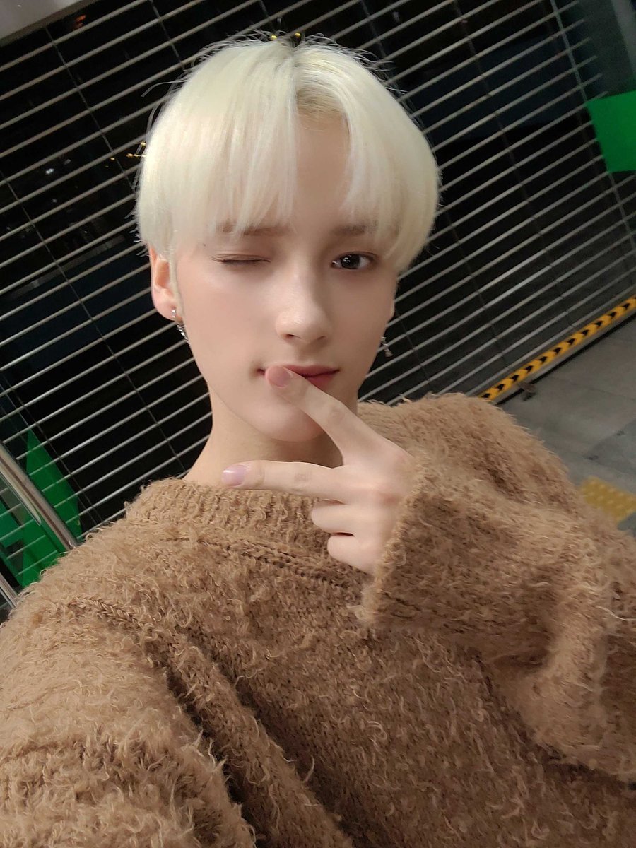 ⠀🜲   #𝕋𝕙𝕏𝕋   *   neɯ  .   .   єνєηт   /   𝕦𝗉 ❄️  𝐝𝐚𝐭𝐞   :  #MyNextEpisode 

Saliendo de mi pieza para ir al #Peachy_3rdCB, solo por mi niña me tomo un break para festejar su regreso y junto a ello su #1st_YearPeachy, estoy muy orgulloso de ella (*¯ ³¯*)♡