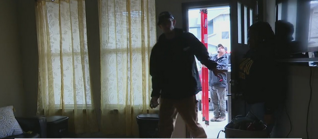 'Heat is a necessity': Students at Block 43 apartments in Greensboro say they have been without heat for weeks trib.al/qPb33c8