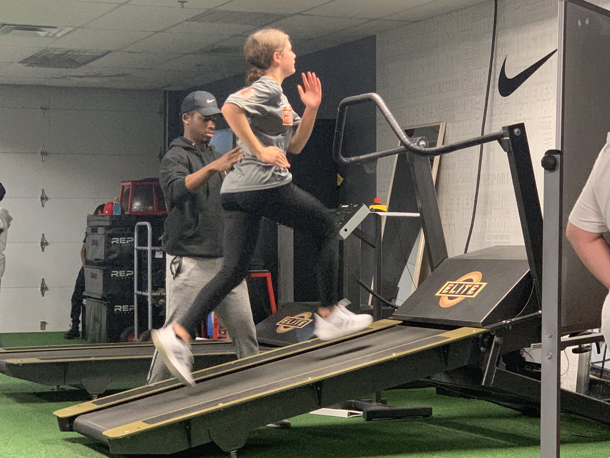 EJohnson2027's tweet photo. Week 3 complete! #offseason #TuffTread #BeElite https://t.co/XdGW1IiMt0