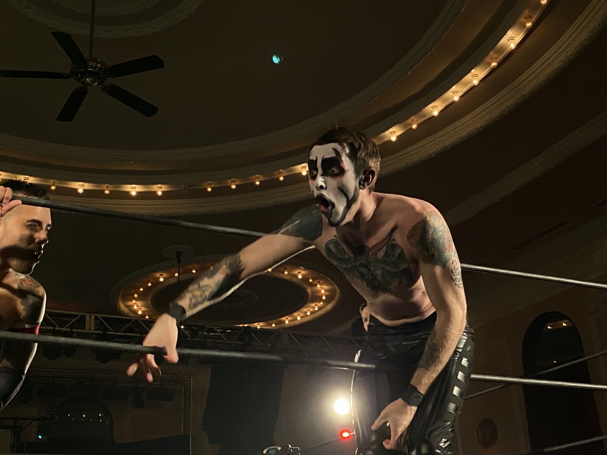 darkpanictwitch's tweet photo. Random @DanhausenAD photo dump.
From @FreelanceWres last show before covid, "Lucky Punks" on March 6th, 2020 #luckypunks https://t.co/wpa8PXZp5A