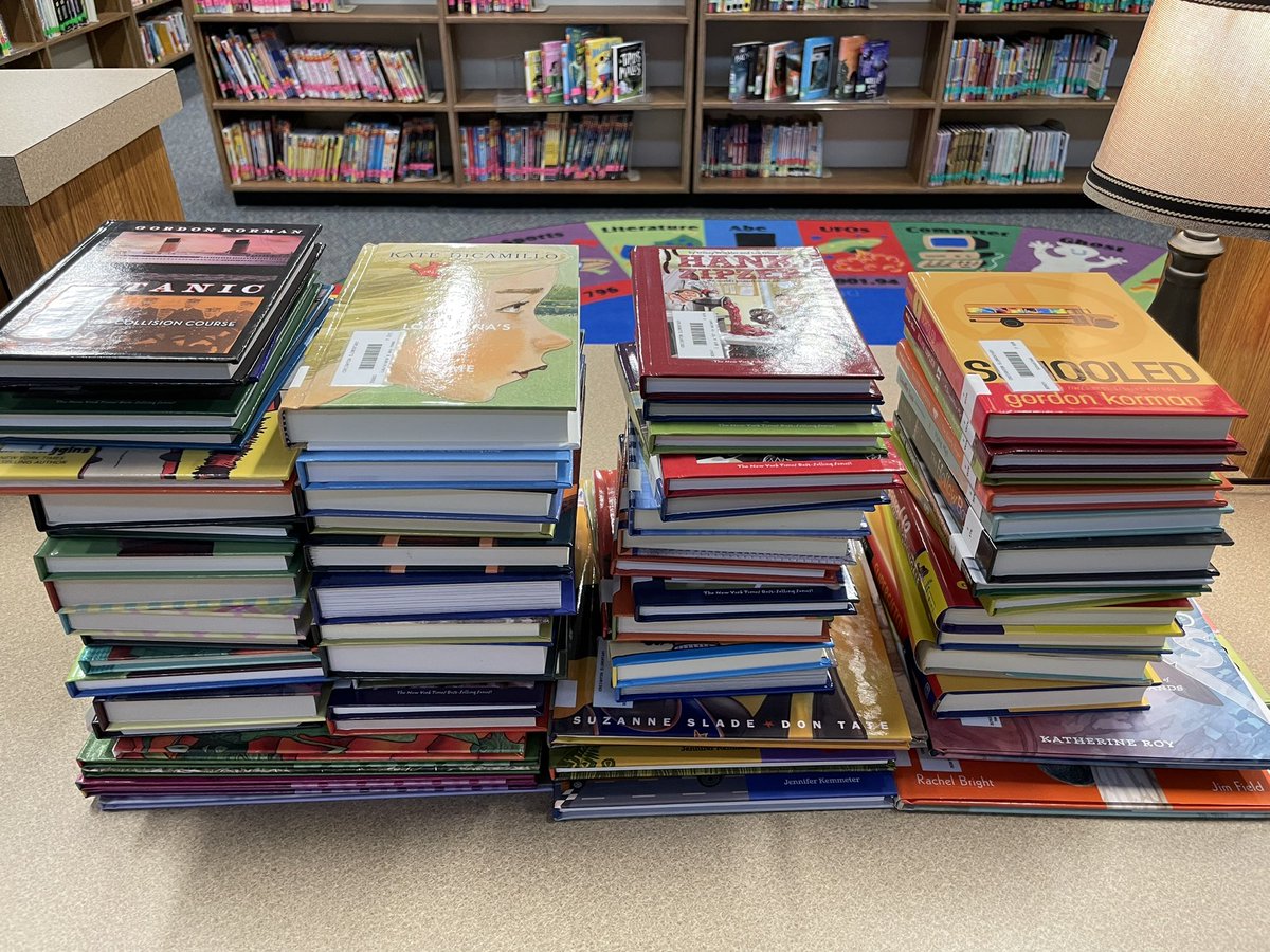 librarydiehl's tweet photo. Thanks to all the support from our fall #bookfair in October! Check out only part of the books that have come in so far. TWO boxes of books to add to our library.  @CreightonCISD https://t.co/qlibKPVglA