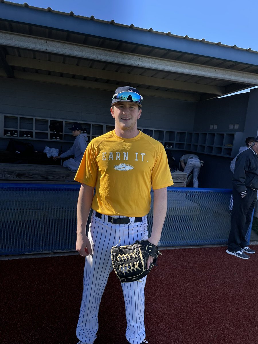 BlueGatorsBSB's tweet photo. Practice player of the Day @LoganOverton10 @blue_gators @LSQUARED33 GATORUP https://t.co/JOT7jibK0h