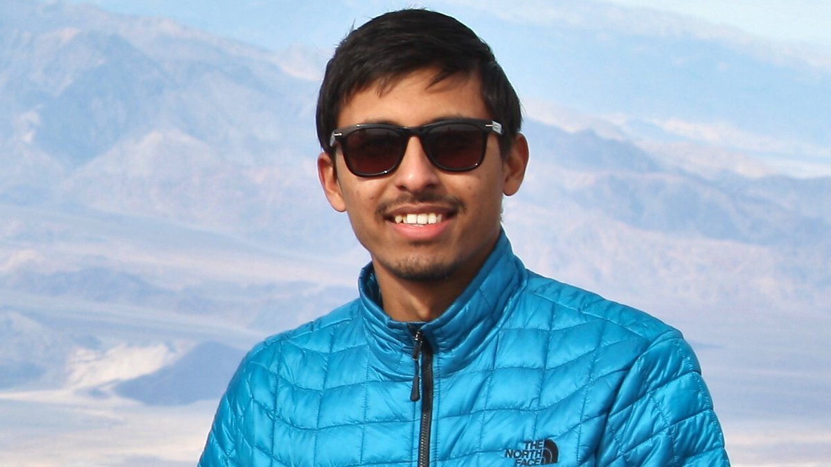 #AggieFellowsFriday! Supratim Dey <a href="/SupraCosmos/">Supratim Dey</a> has been fascinated by space since childhood; his research explores how solar system &amp; 🪐🪐 formed &amp; evolved. His #businessdevelopmentfellow venture uPublish seeks to democratize knowledge. bit.ly/3rHSfS6 #AggieInnovators 🚀