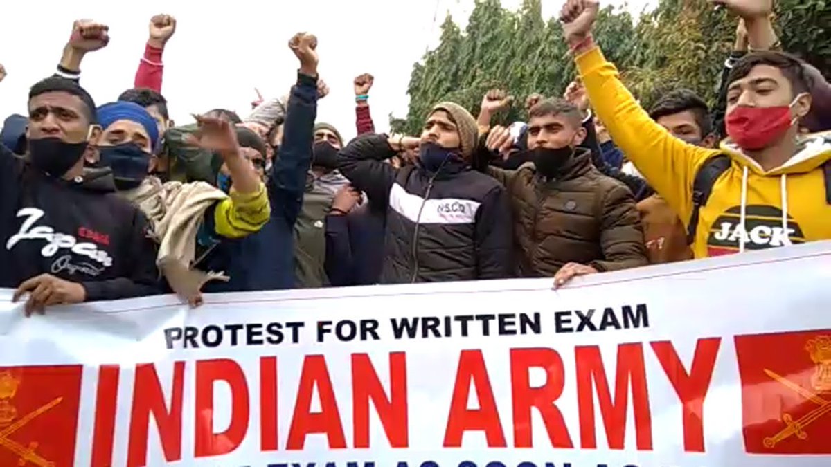 educati17122156's tweet photo. Shri Prime Minister Narendra Modi is requested to get out the recruitment of Army as soon as possible.
#JusticeForArmyStudents #JusticeForArmyStudents https://t.co/61rDlGhMEJ