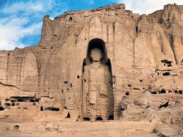 rezarvhimi's tweet photo. 1) The statues in Bamyan were blown up & destroyed in March 2001 by the Taliban. This time, the taliban want to destroy the entire mountain of Buddha. The cultural landscape & archaeological remains of Bamyan were listed on the UNESCO World Heritage list in 2003. #SaveBamyan https://t.co/rbxoAlHlcq