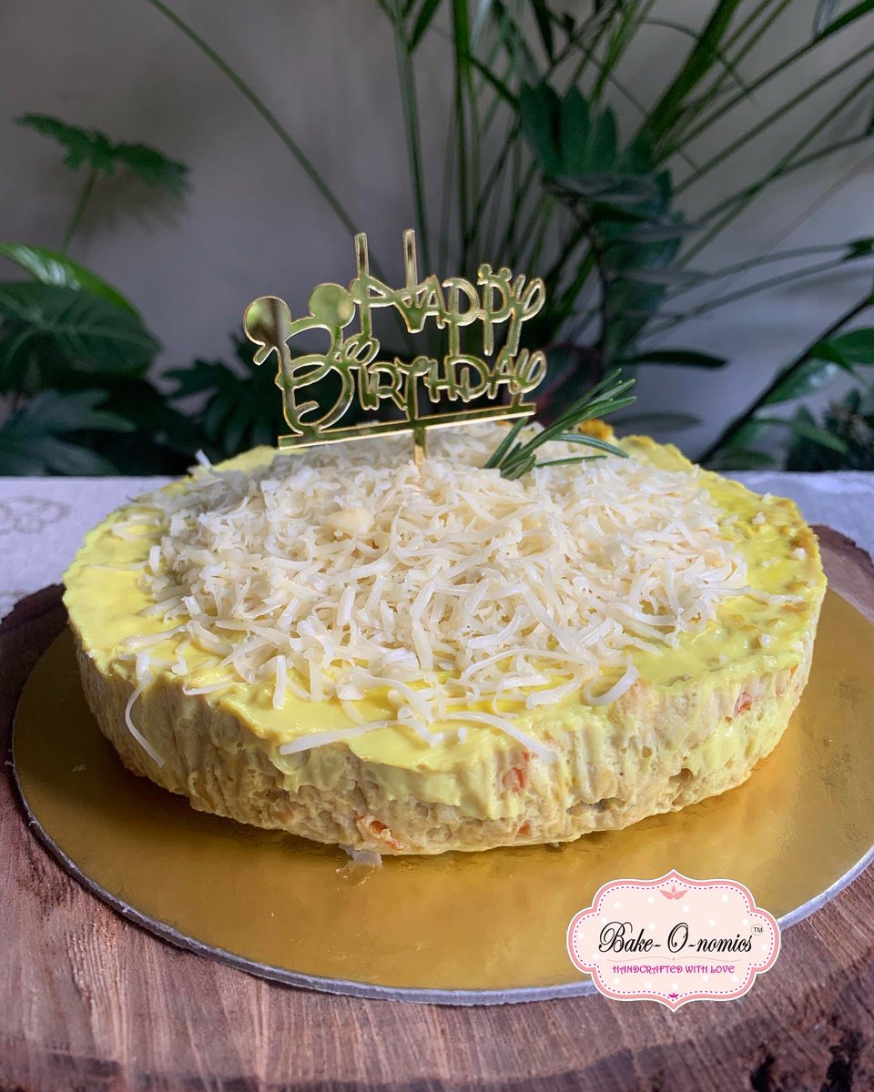 Bakeonomics's tweet photo. Why should humans have all the cake?!😉

A doggy Cake made with chicken mince and few of Goofy’s favourite vegetables topped with a generous sprinkle of grated cheese🤤

#bakeonomics #puneeatsout #punebaker #nibmbaker #kondhwabaker #wanoriebaker #homebakerspune #cakeartist https://t.co/04SR9fJ9c8