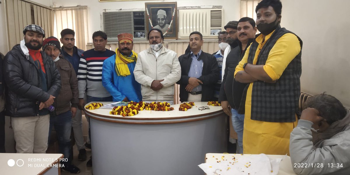 RsjpParty's tweet photo. राष्ट्रीय समाजवादी जनक्रांति पार्टी की तरफ से विधान सभा से 8 प्रत्याशी खड़े हो रहे है जिसमे से 5 प्रत्याशी विधान सभा से चुन लिए गए है....सभी को हार्दिक शुभकामनाएं 🙏🏻🙏🏻🙏🏻
पारस केशरी जी
राकेश पांडेय जी
ब्रिजेश पाल जी
अम्बर सिंह जी
और 
विद्या सागर जी https://t.co/3F8y9B4lWR