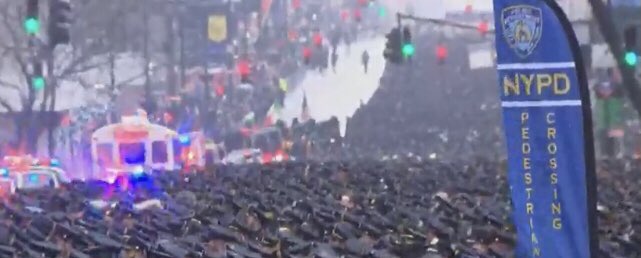 Periryan's tweet photo. Crowds as far as the eye can see line Fifth Avenue this morning as NYC lays to rest one of its finest #RIPJasonRivera and thank you for your service.. #NYPD #JasonRivera #NYC #NewYorkCity #NewYork #NewYorkNewYork https://t.co/gbp2QEZa6m