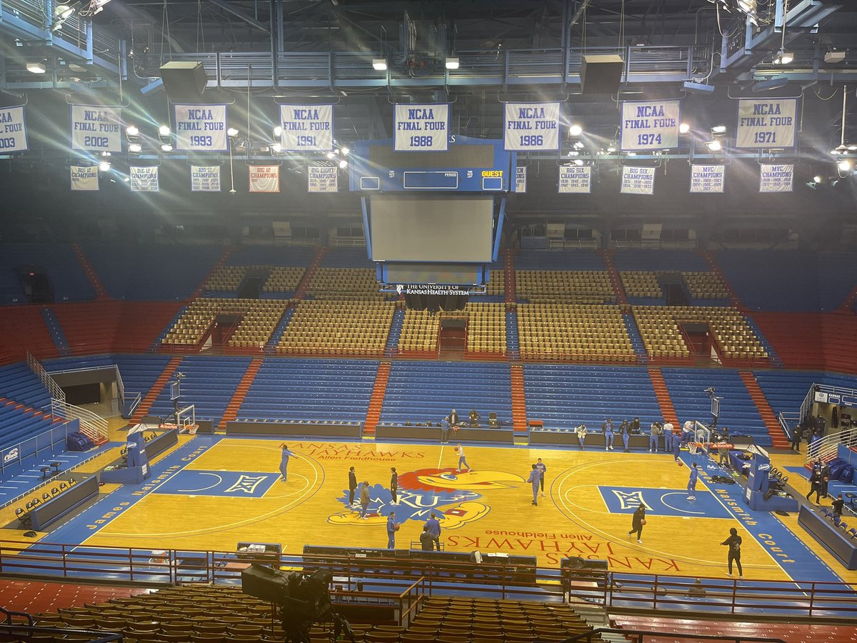 RandallWebb950's tweet photo. Let’s get this W tomorrow! #bbn https://t.co/AXCHjSo6nl