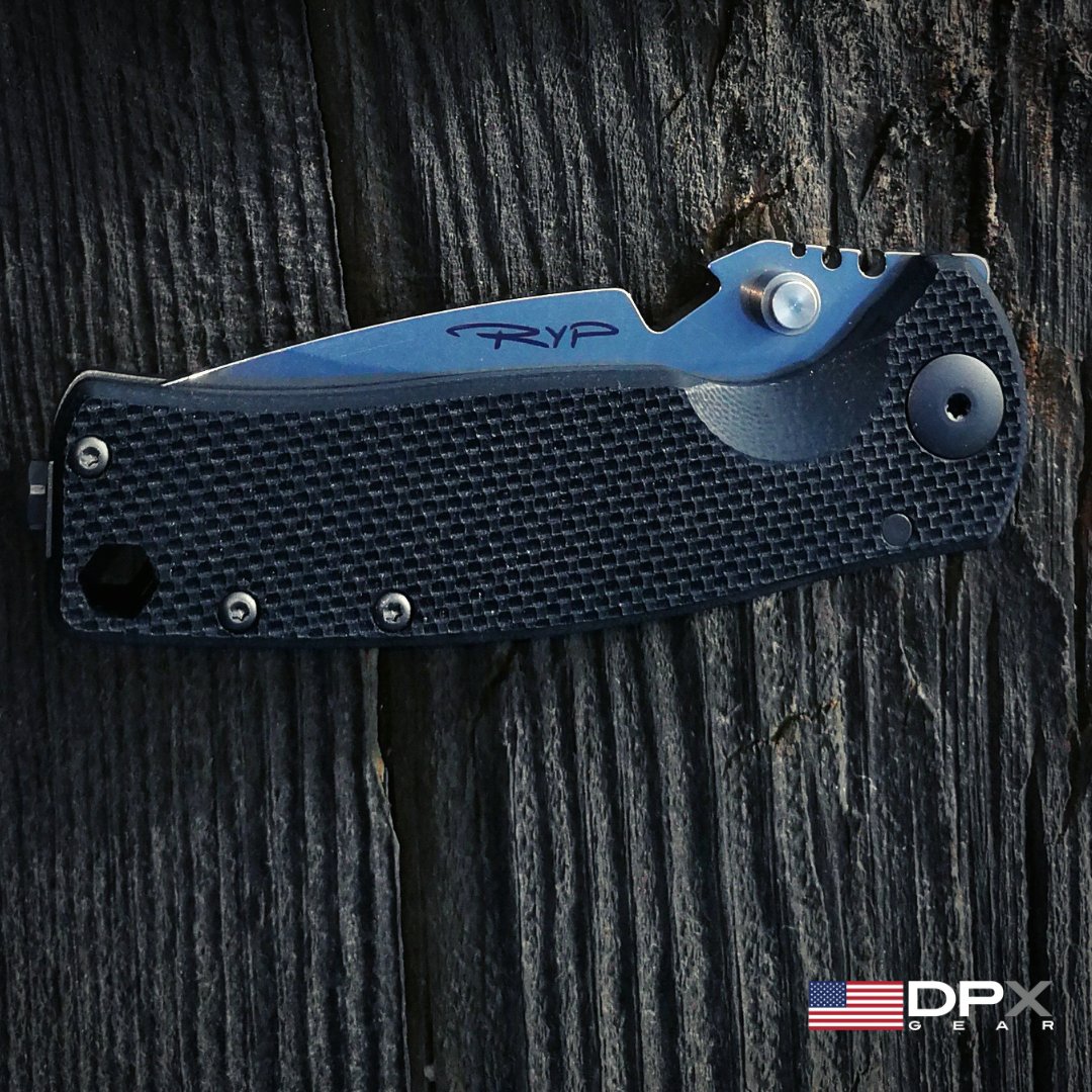 Get 15% off the DPx HEST/F Urban G10 Milspec and see why we think this tough little US made blade is so unique:  mailchi.mp/dpxgear.com/cl…
•
•
•
#dpxgear #whensurvivalisyourlife #dpxhestfurban #edc #americanmadeedc #hestfurbanmilspec #cpm154 #bladesteelfacts #titanium