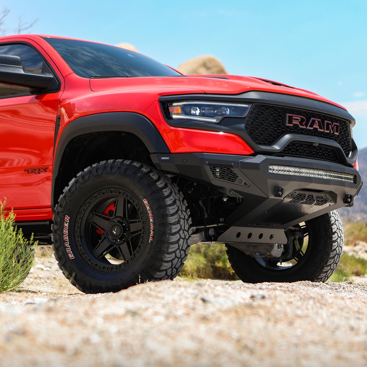 LFTDXLVLD tweet media