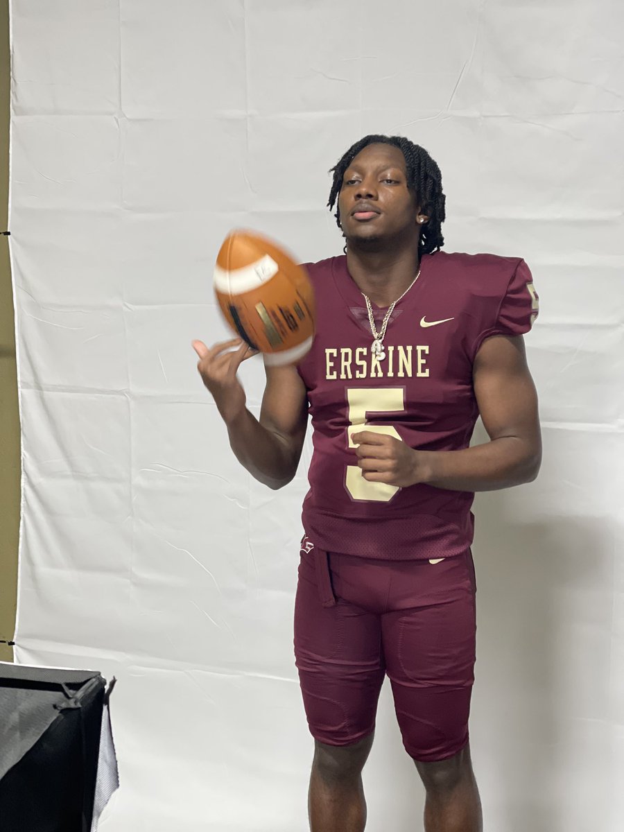 After a great visit and conversation with <a href="/NeilHarrell97/">Coach Neil</a>, I am blessed to receive an offer from <a href="/FleetFB/">Erskine Football</a> 🔴⚪️<a href="/shapboyd/">Shap Boyd</a> <a href="/malikchevry/">Malik Chevry</a> <a href="/2sixTrainingLLC/">2SIX Training LLC</a> <a href="/NHSCoachWofford/">𝘾𝙤𝙖𝙘𝙝 𝙒𝙤𝙛𝙛𝙤𝙧𝙙</a> <a href="/NHSTrojansFB/">Trojan Football</a>