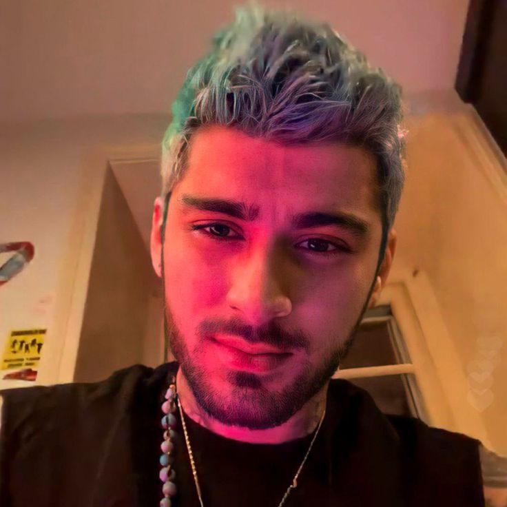 ltskzthv's tweet photo. Lou, zayn y stray kids en una sola playlist es superior, yo quiero que esta playlist suene en mi funeral 

I vote #Louies for #BestFanArmy #iHeartAwards https://t.co/NrMFy7gb0x