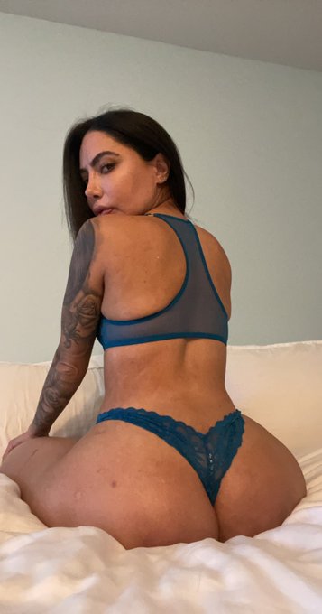 Watch Lela Star's leaked NSFW photo on TwXstars