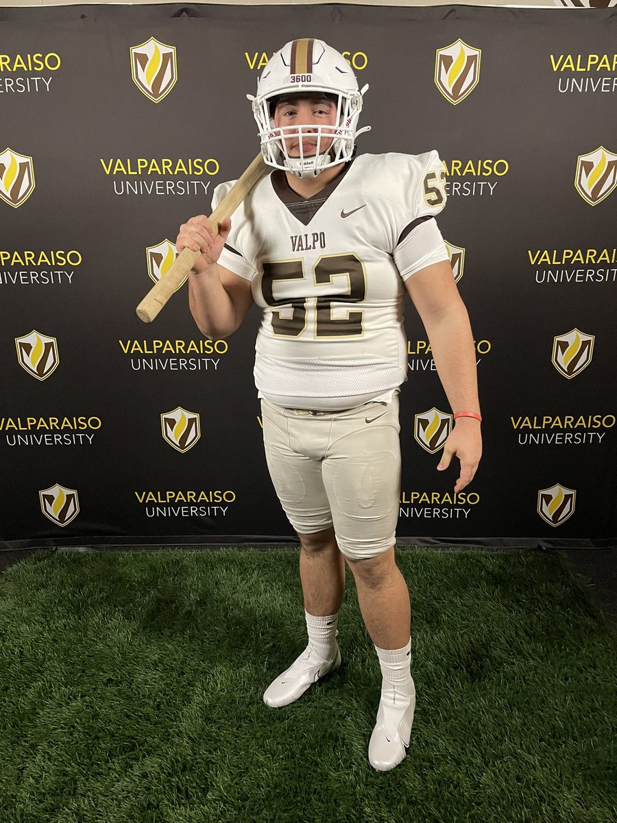 Commmited!!!!💛🤎 #govalpo 
@IndianaPreps @PrepRedzoneIN @CPdogsfootball @EliasKarras @EFTfootball