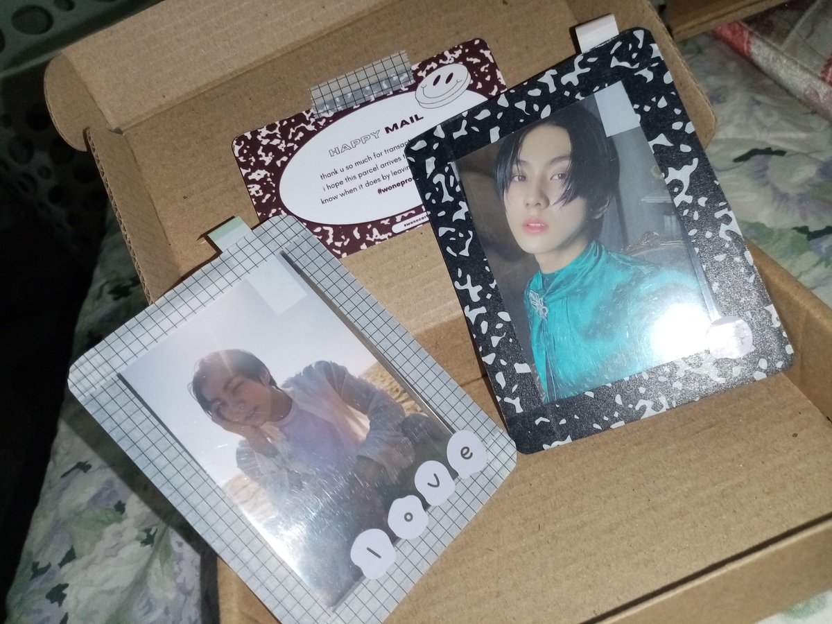 lovecheolhan's tweet photo. Hii @wonecart my jungwon pcs came home todayy ang bilis2 niyang dumating omg ๐ญ thankk you for packing it safe and its super pretty!! #woneproofs
Sobrang taranta ko na post ko ng walang pic yung unang post ๐ญ https://t.co/VHaWF0oGaE