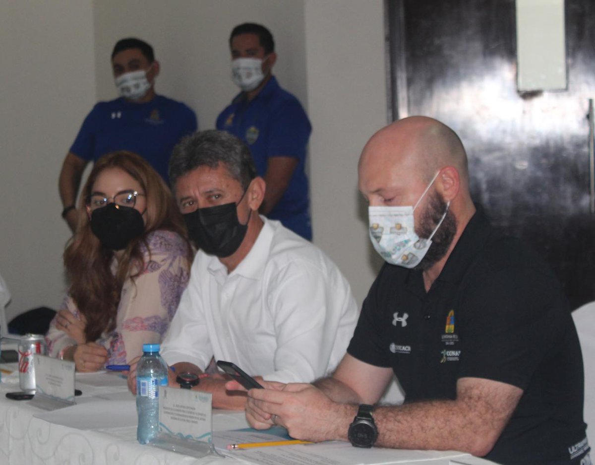 IndeporteChis's tweet image. La titular del #IndeporteChiapas estuvo presente en la Reunión Regional del #Sinade en Cancún, donde los 5 directores que conforman la región VIII acompañados de directivos de la #Conade, tomaron importantes decisiones de cara a los procesos selectivos a #nacionalesconade2022.