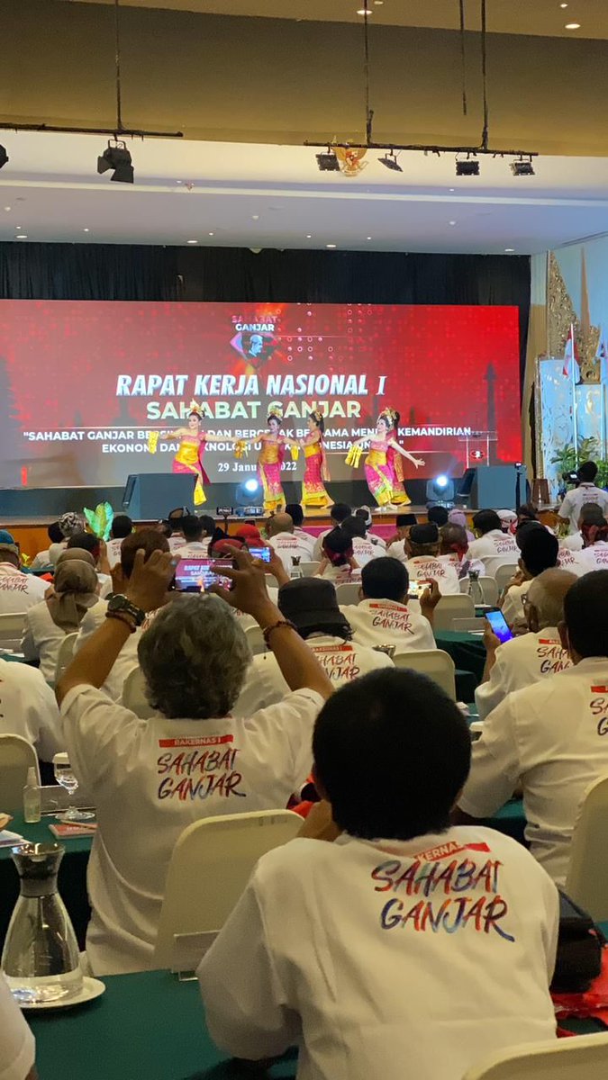 Wijisony's tweet photo. Rakernas I Sahabat Ganjar ini terasa istimewa karena menggunakan teknologi digital sebagai penunjang acara dan sarana bagi peserta Rakernas 

#Rakernas1Saga 
Rakernas Sahabat Ganjar https://t.co/4GveAGN35z
