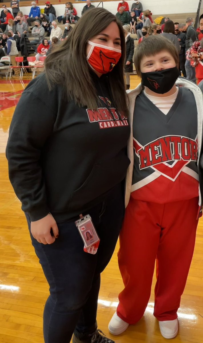 Ran into two @MortonPRIDE alumni at the boys basketball game tonight! Love running into former student and love my <a href="/MentorSparkles/">Mentor Sparkle Cheerleaders</a>! ❤️