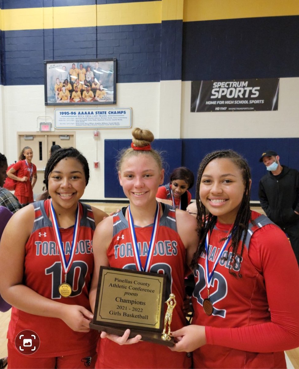 livfuller12's tweet photo. 3 years in a row. Love these girls.
#CTCOUNTY https://t.co/H7wQyzUL7X