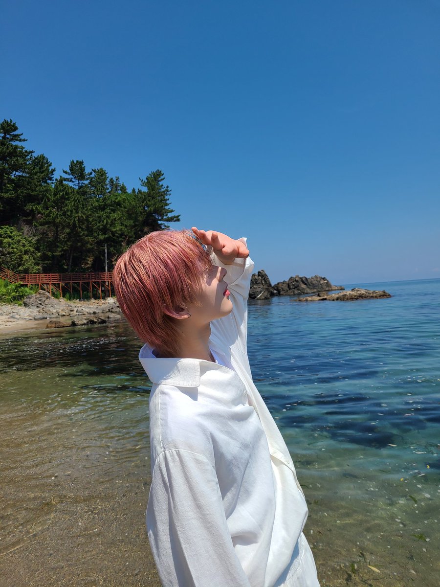 SUNOOPeruEN's tweet photo. ❪ RANDOM ❙ 220128 ❫ @ENHYPEN_members

Fotitos de SUNOO en la playa.

#SUNOO #선우 #ENHYPEN #엔하이픈_선우
© Sunoo Peru 🦋 https://t.co/wFX9ExnhzB